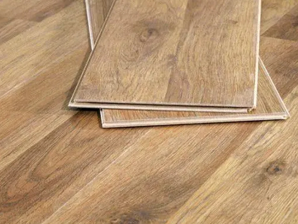 不同类型的木地板如何进行清洁保养